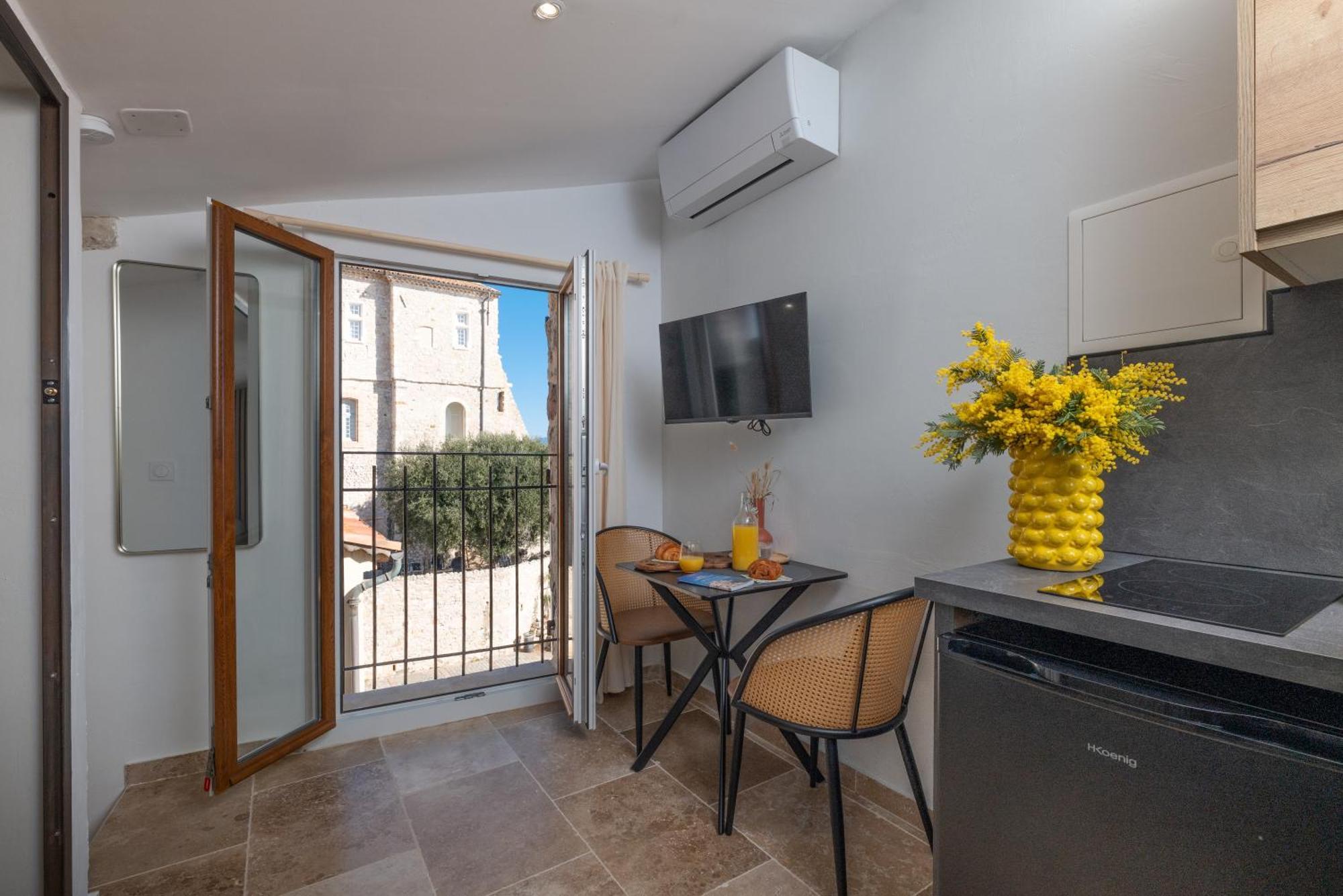 Appartamento La Pablita, Vieil Antibes, Remparts Esterno foto
